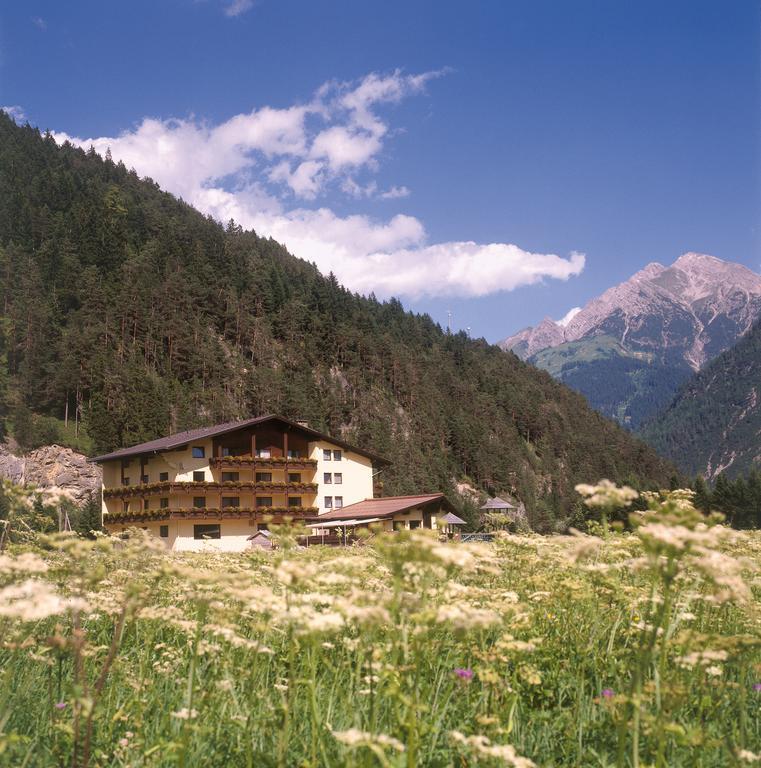 Schoenauer Hof Bach  Buitenkant foto